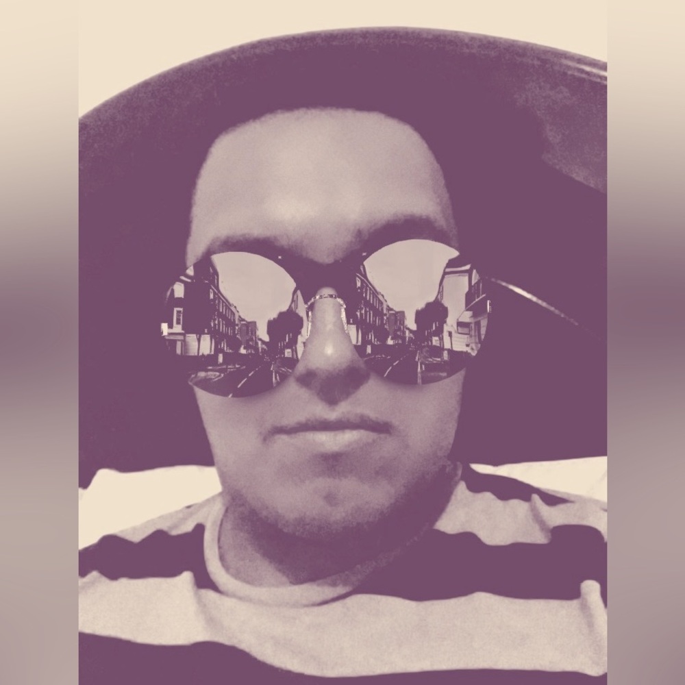 Meet your Posher, Jose carlos